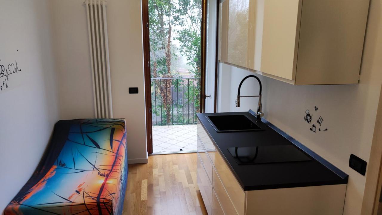 Casa Dolcitalia A Gardaland Con Piscina Appartement Ronchi  Buitenkant foto
