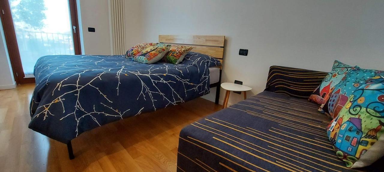 Casa Dolcitalia A Gardaland Con Piscina Appartement Ronchi  Buitenkant foto