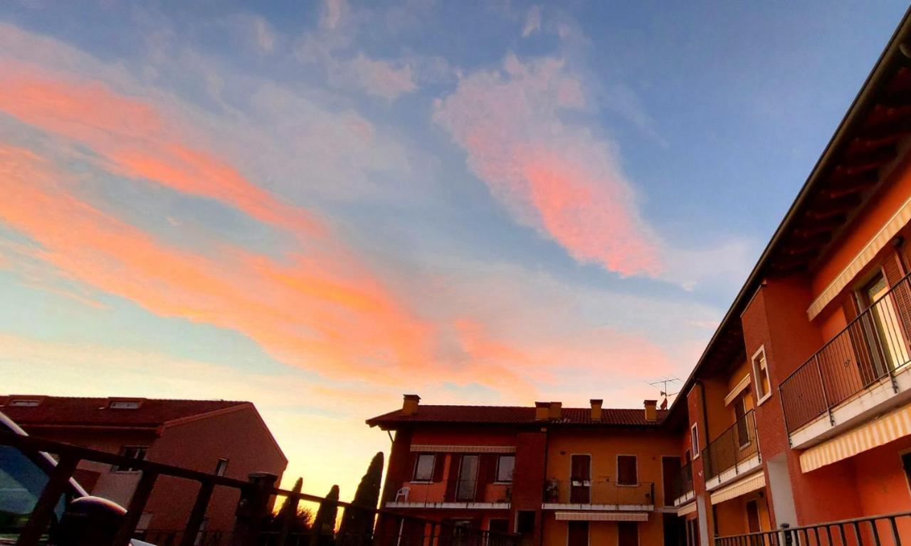 Casa Dolcitalia A Gardaland Con Piscina Appartement Ronchi  Buitenkant foto
